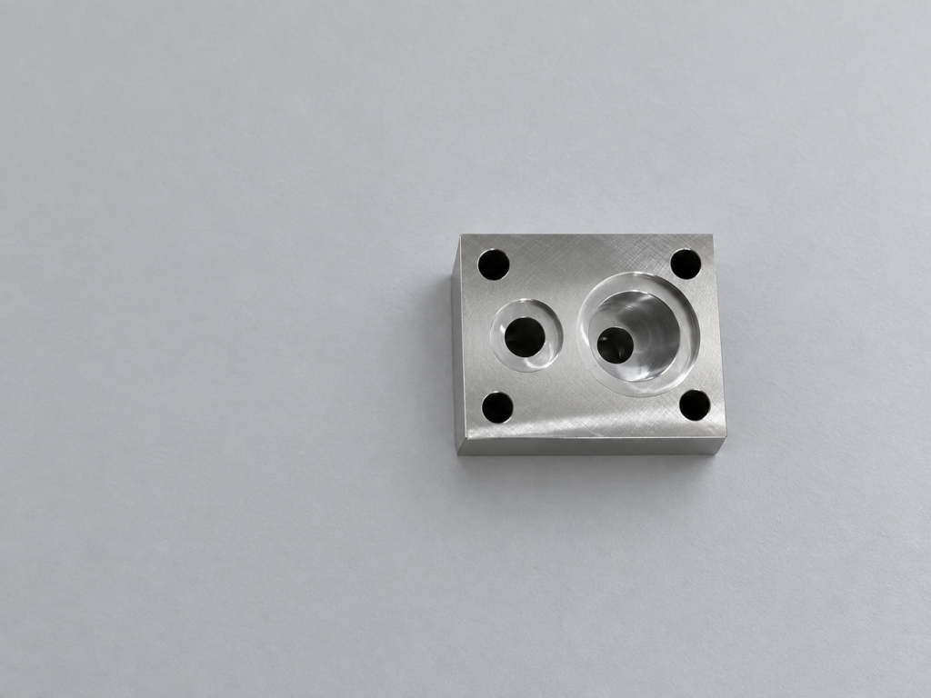 Custom CNC Machined Part 01