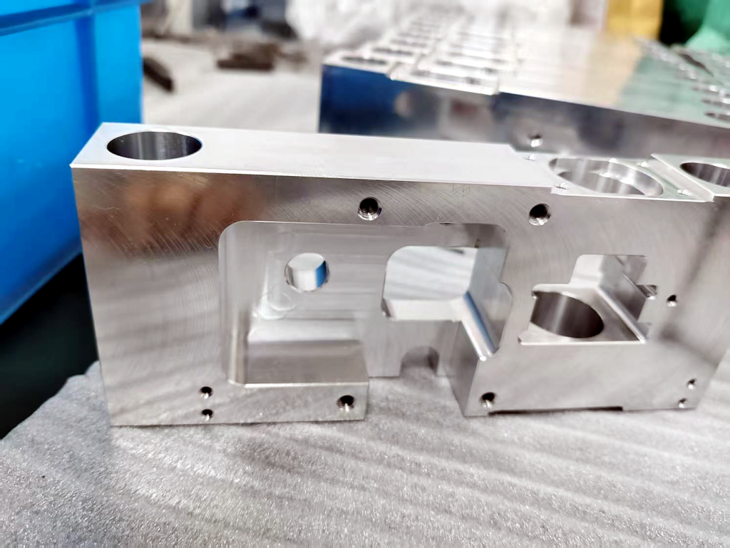 Custom CNC Machined Part 15